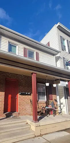 118 S Main St Photo 1