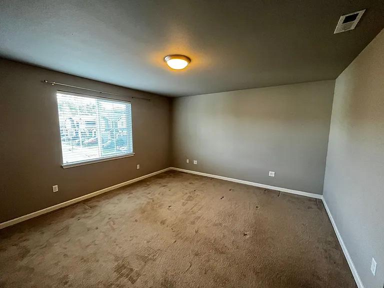 3882 Portside Dr — Photo 13
