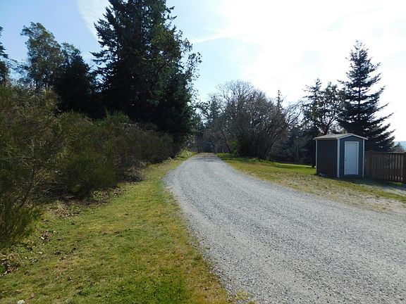 4th image of 757 Homestead Pl