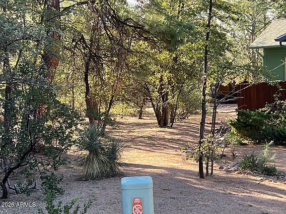 3rd image of 821 W EAGLE RIDGE Circle #-