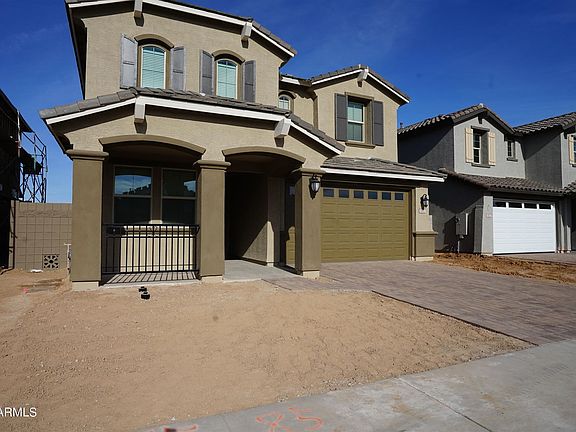 2nd image of 2832 W Bridger Dr
