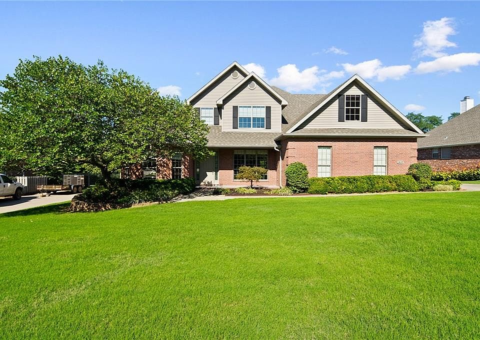 1st image of 2057 N Hartford Dr