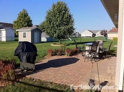 Back patio and yard
						:
						260 sq ft. paver brick patio, great for grilling and entertaining
