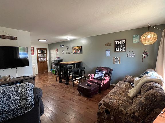 2nd image of 7 Dakota Dr