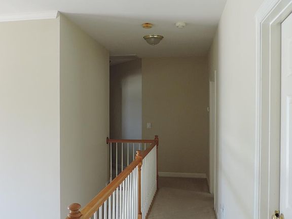 5th image of 1215 Bershire Ln