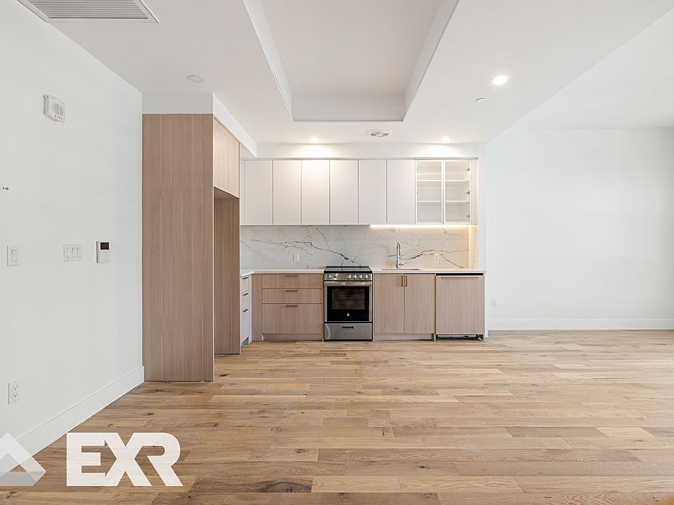 1st image of 69 Adams St #15D