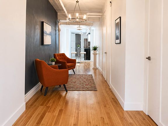 5th image of 656 Metropolitan Ave #1