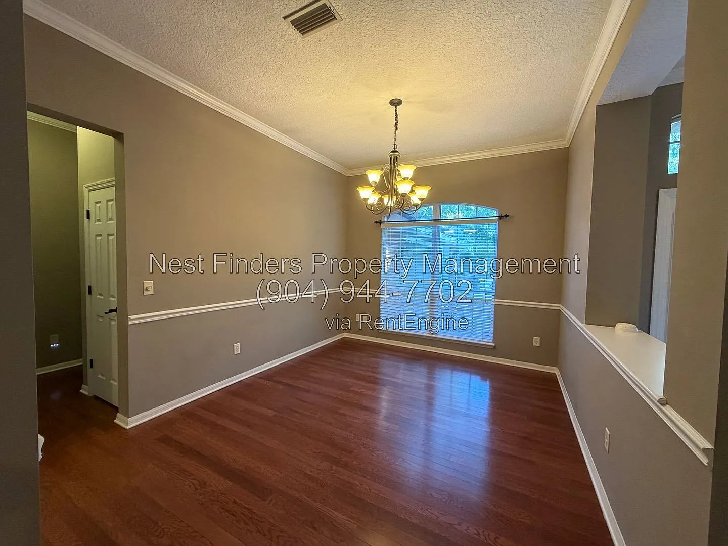 3 bed, 2.0 bath, 1915 sqft, $2,790 — Photo 4