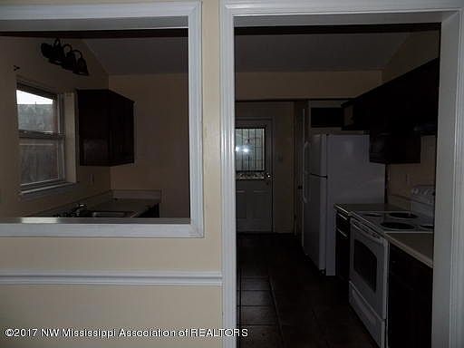 4th image of 5393 Payton Dr W