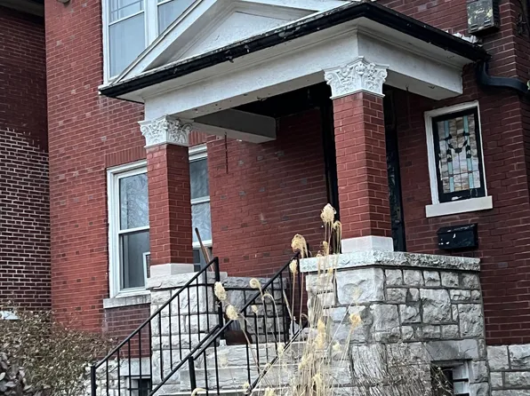 5848 Pershing Ave, Saint Louis, MO 63112