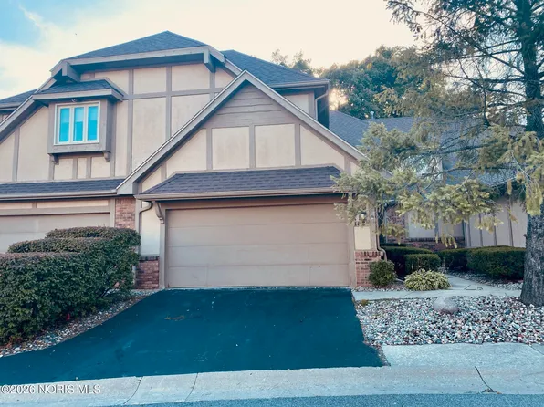 1562 Saddlebrook Ct #B, Toledo, OH 43615