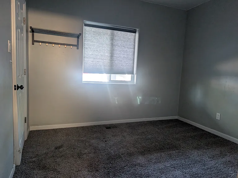 440 N Sheridan Blvd — Photo 7