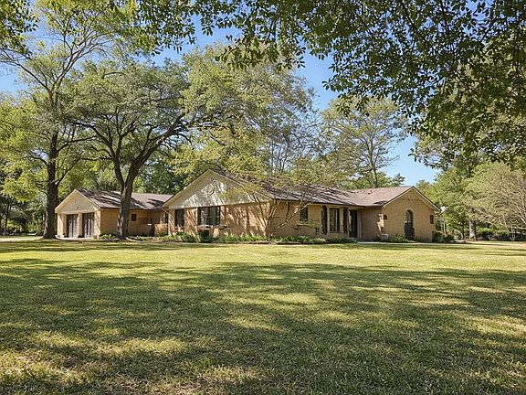 2nd image of 19103 Whitewood Dr