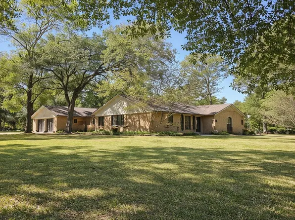 19103 Whitewood Dr, Spring, TX 77373