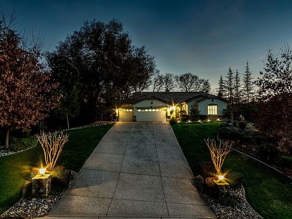 3rd image of 2188 Summer Dr