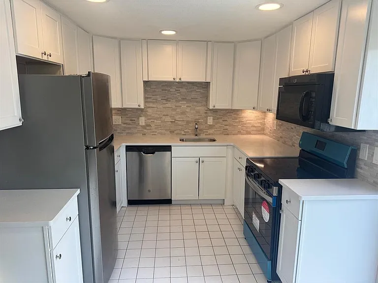 60A Washington Park Dr #3 — Photo 4