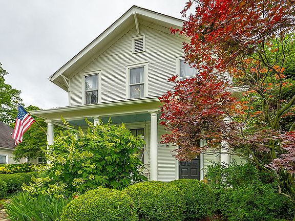 5th image of 4307 Saint Elmo Ave