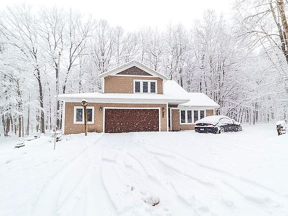 3rd image of 2730 Heritage Ln