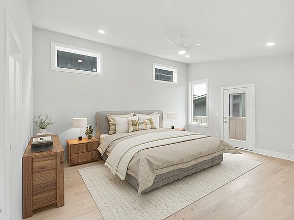 5th image of 1206 1st Ave #1