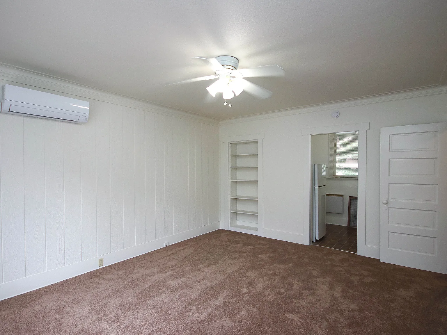 Studio, 370 sqft, $1,735 — Photo 2