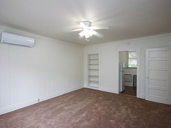 2nd image of 476 E Del Mar Blvd #476