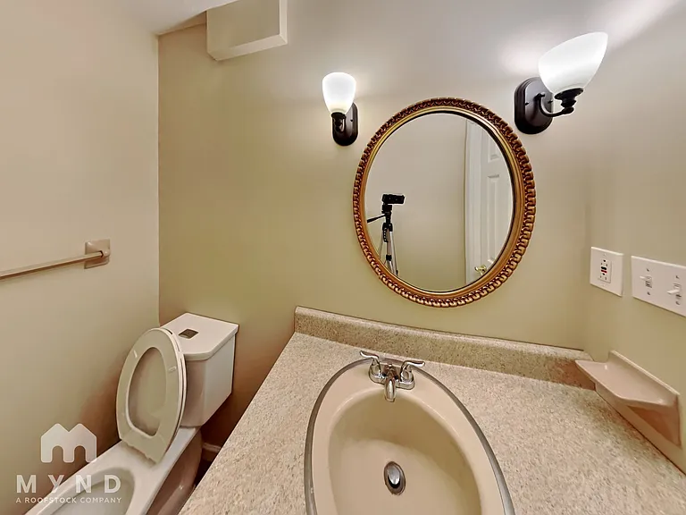1645 Brantford Dr — Photo 27