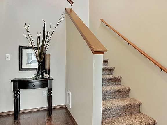 5th image of 20603 6th Avenue Ct E
