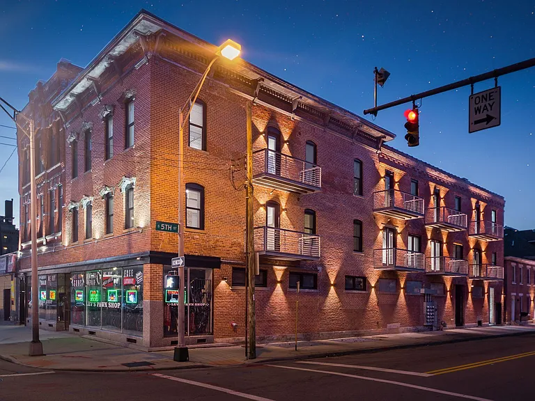 218 E Main St #3-F — Photo 17