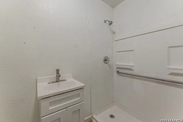 7126 Westlyn Dr — Photo 17