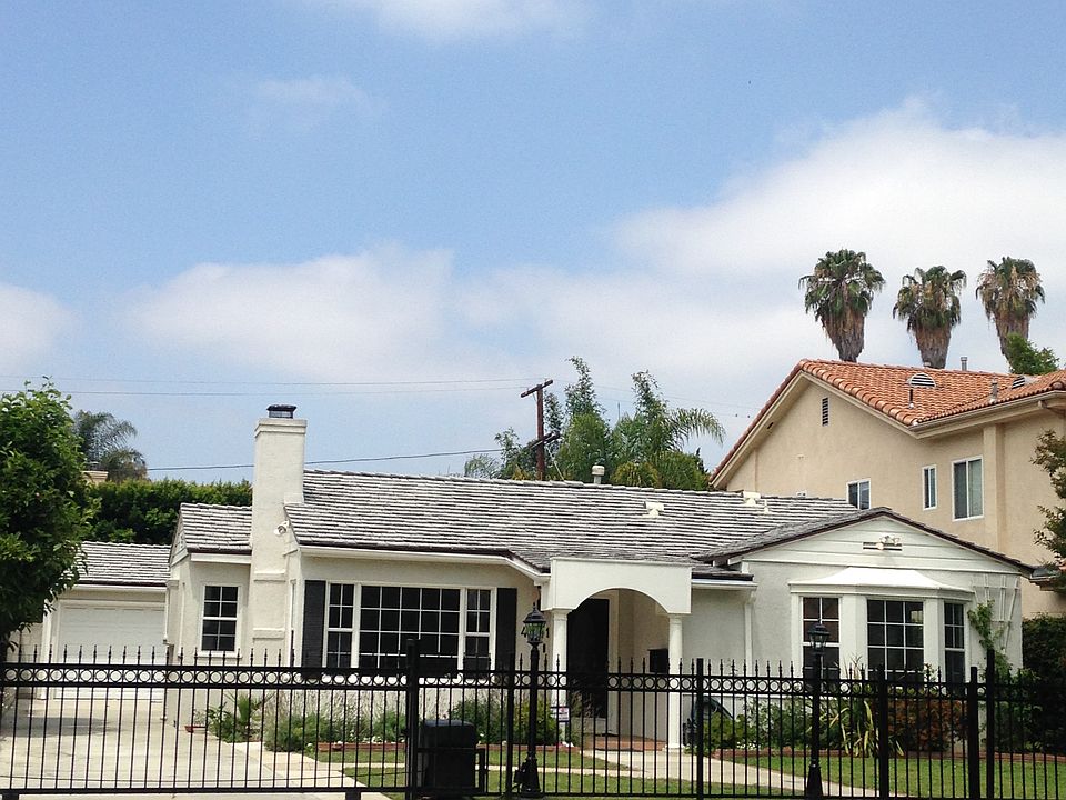 1st image of 4841 Sylmar Ave