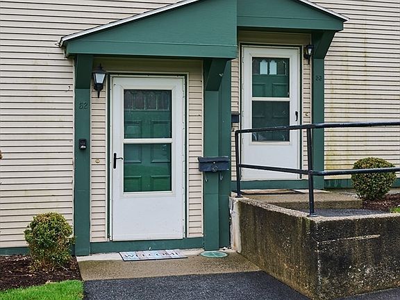 3rd image of 170 E Hadley Rd APT 52