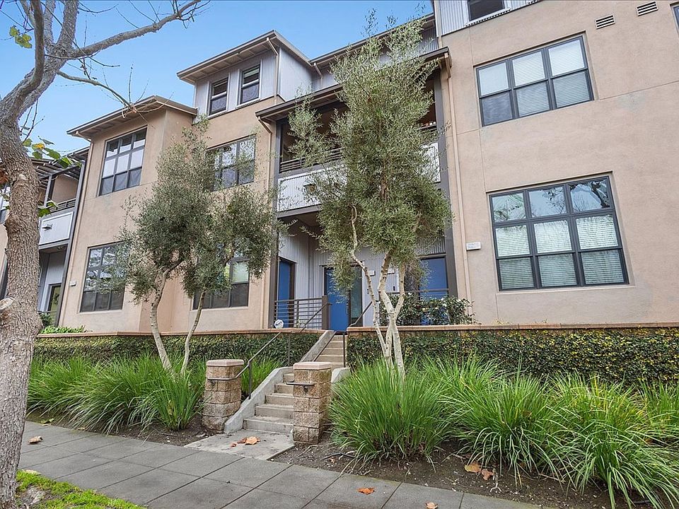 1st image of 2921 Glascock St #122