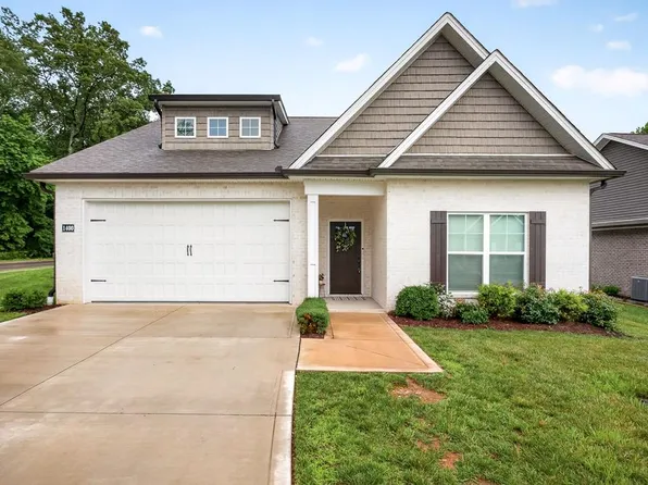1400 Village Loop, Cookeville, TN 38501