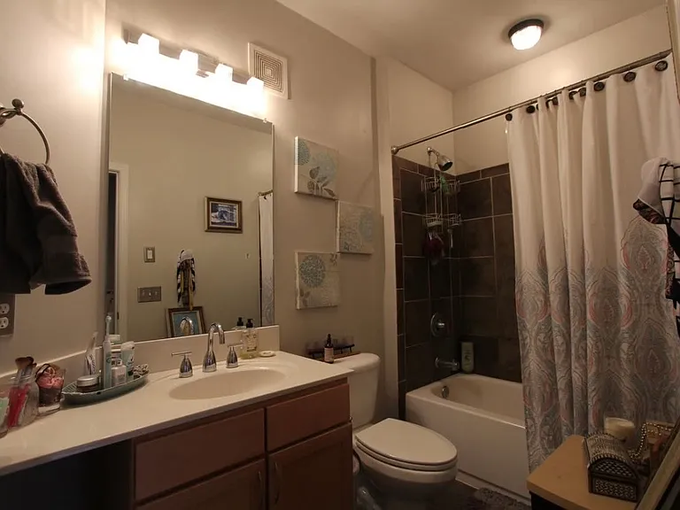 3000 Vanderbilt Pl #218 — Photo 10