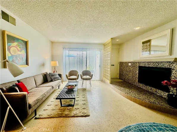 611 S Indian Hill Blvd APT C, Claremont, CA 91711