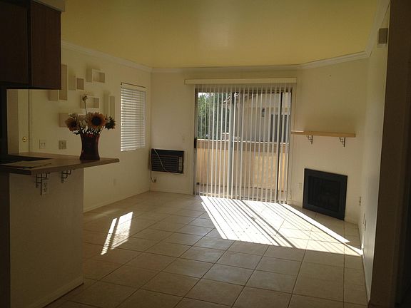 5th image of 212 Woodland Pkwy Unit 232
