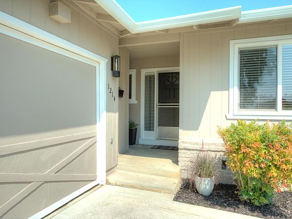 3rd image of 1214 Topaz Ave