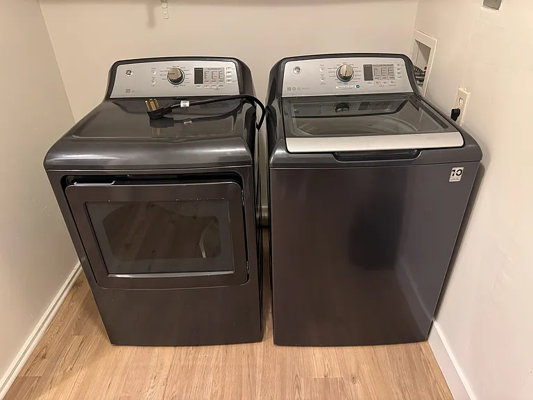904 Aurora Cir — Photo 18