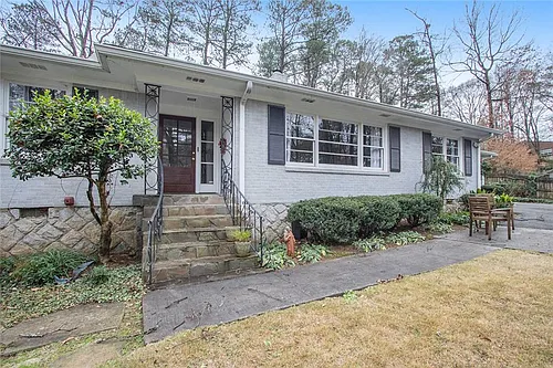 3873 Land O Lakes Dr NE Photo 1