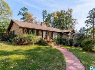 1101 Graylynn Dr, Vestavia Hills, AL 35216