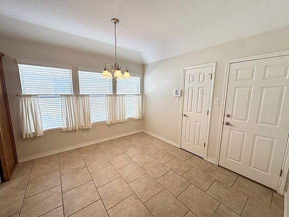 4th image of 5621 Llano Ct