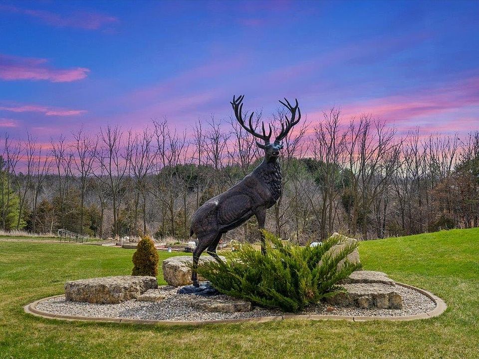 15292 Holstein Ln, Sherrill, IA 52073 Zillow