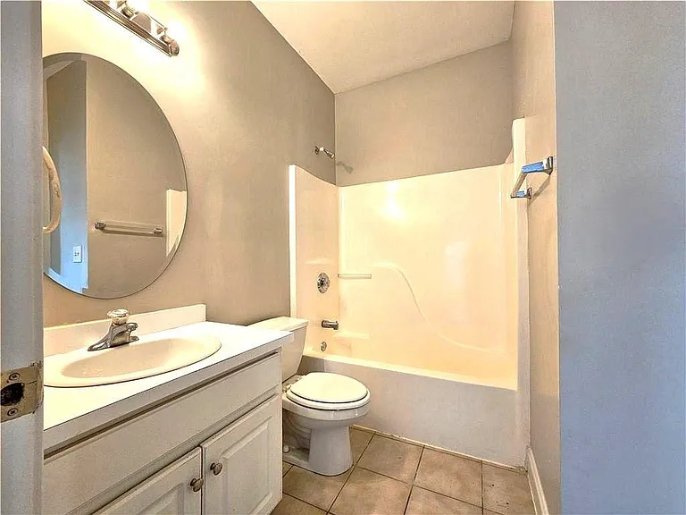 718 N Evelyn Pl NW — Photo 10