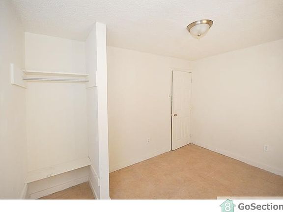 5th image of 820 21st St APT C