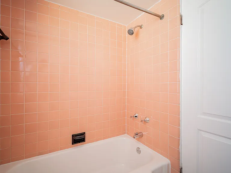Bathroom 7353-3S