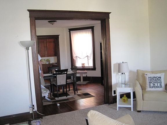 5th image of 300 S A St #Unit #4