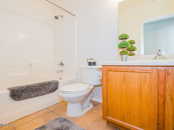 3rd image of 3285 W Athenee Ct