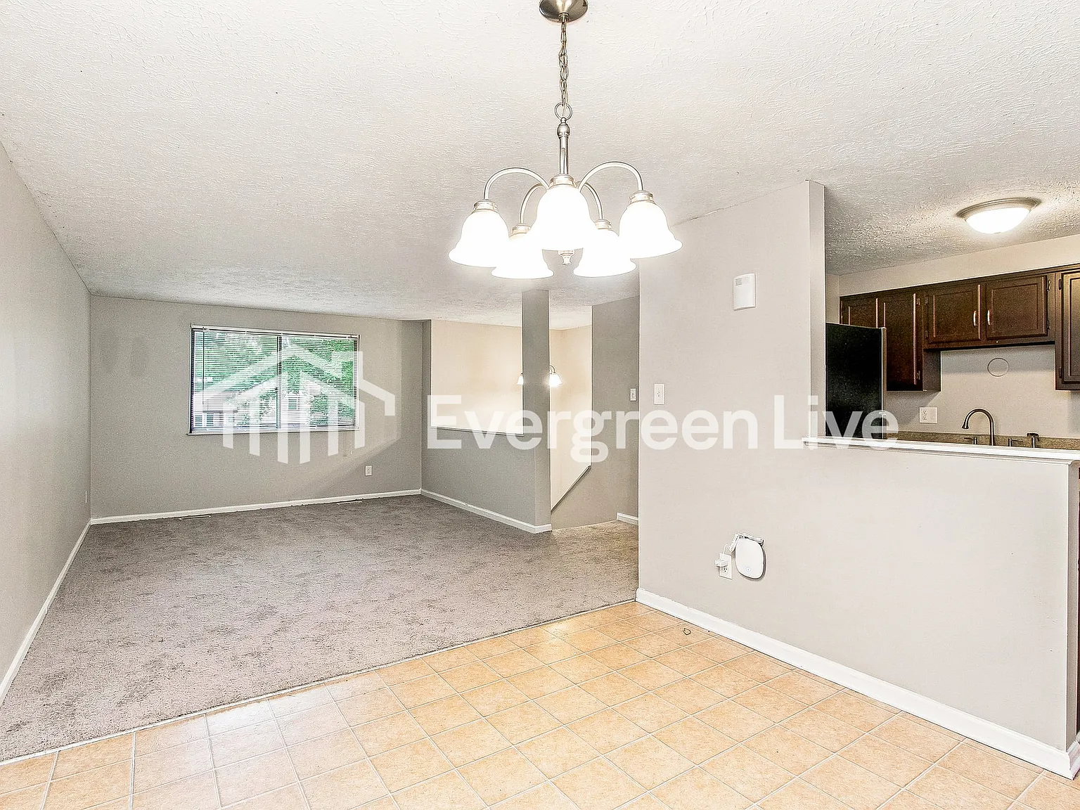 4 bed, 2.0 bath, 1606 sqft, $1,795 — Photo 3