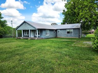 3131 Sanders Rd, Athens, TN 37303