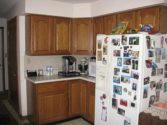 4th image of 411 Lynn St